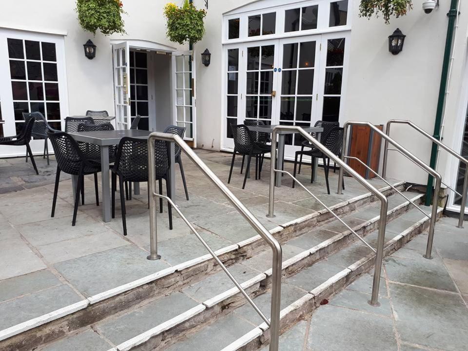 The George Hotel Wetherspoon Брекън Екстериор снимка