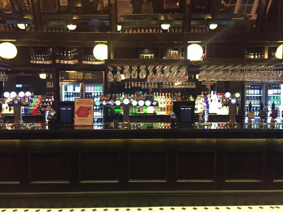 The George Hotel Wetherspoon Брекън Екстериор снимка